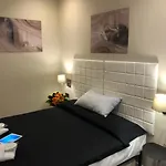Trevi Portrait Bed & Breakfast 4*
